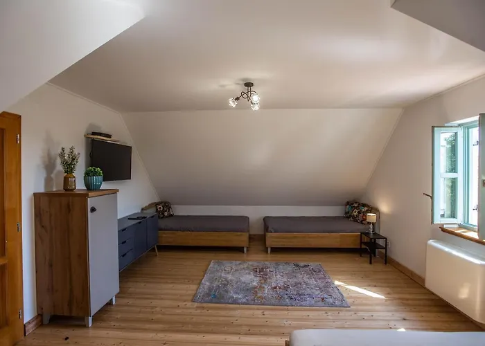 Oszter Udvarhaz דירה Kekkut