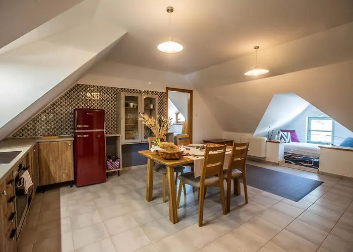 דירה Oszter Udvarhaz *